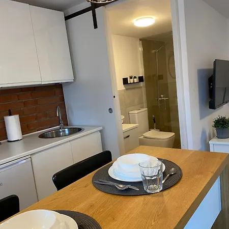 Na Skraju Lasu بيت خشبي *