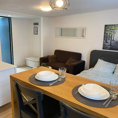 Na Skraju Lasu ロッジ Jasien (Bytow)