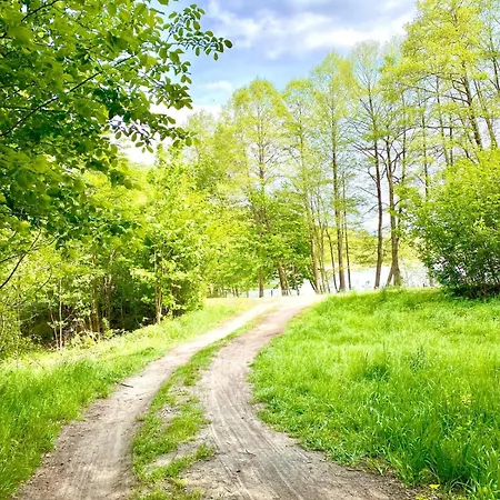 Na Skraju Lasu ロッジ Jasien (Bytow)