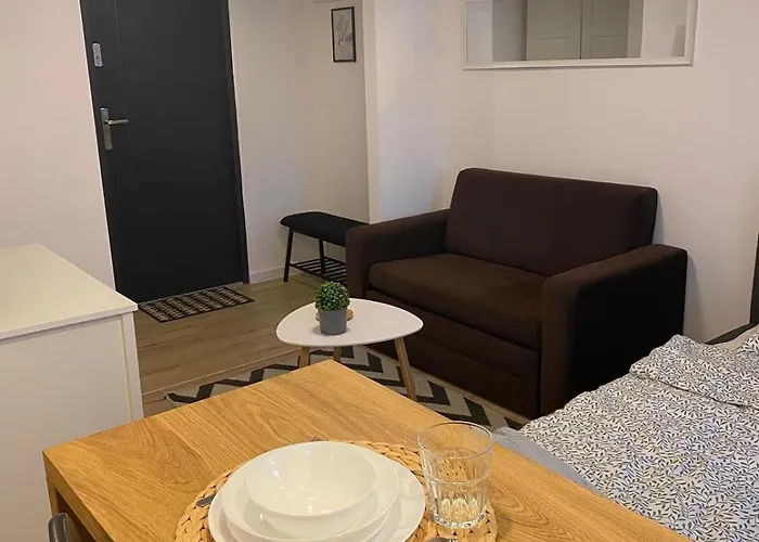 Na Skraju Lasu * Jasien (Bytow)